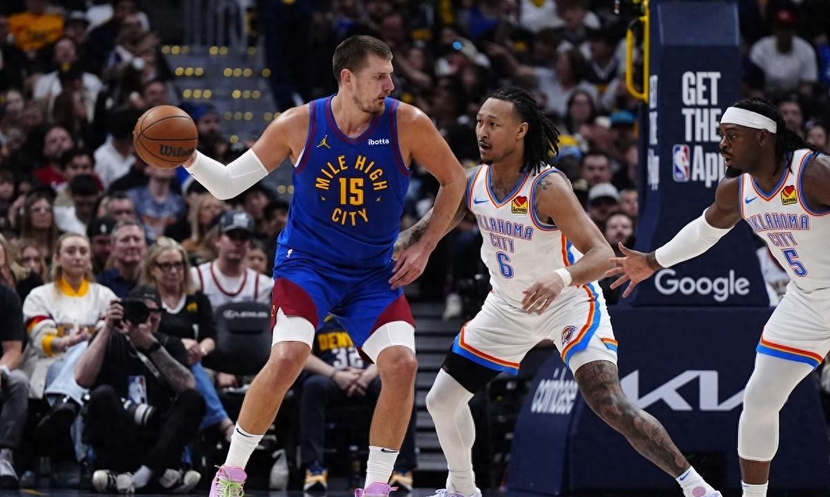 体育竞赛-俄克拉荷马雷霆迎NBA总决赛关键赛，加时末段内部沟通，球迷炸锅，心理建设被强调的简单介绍